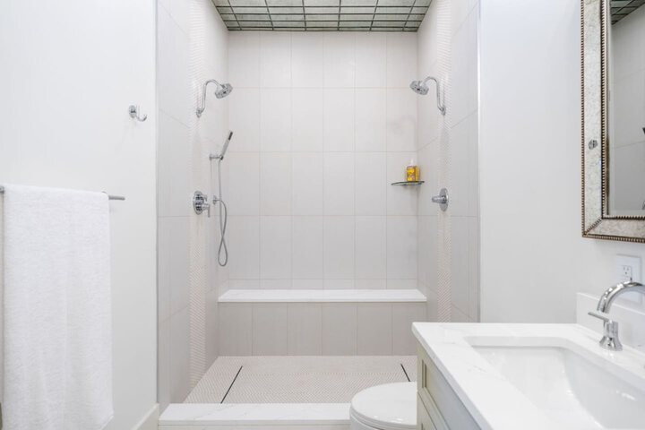 House in New Albany, US