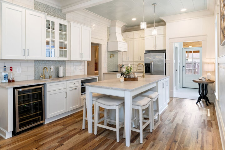 House in New Albany, US