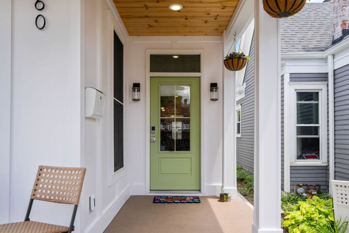 House in New Albany, US