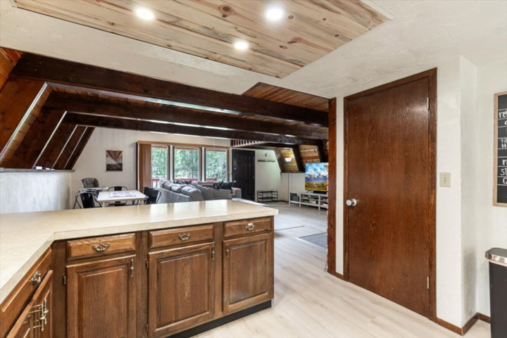 Cabin in Island Park, US