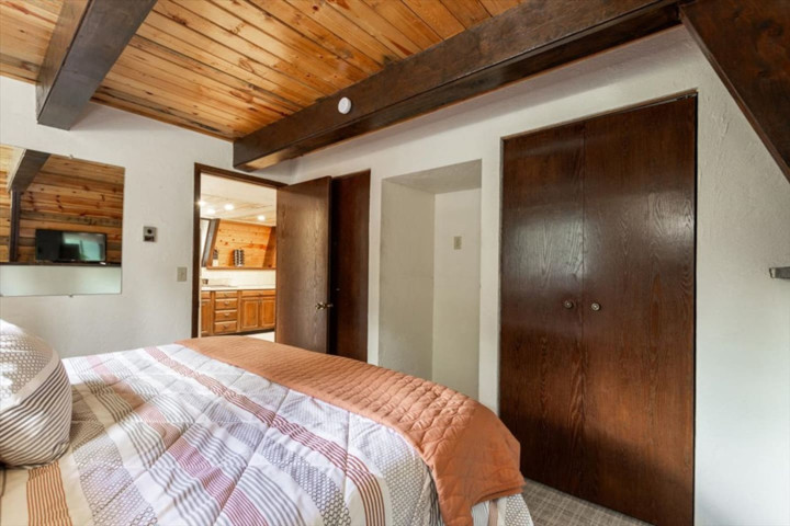 Cabin in Island Park, US