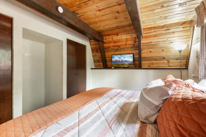 Cabin in Island Park, US