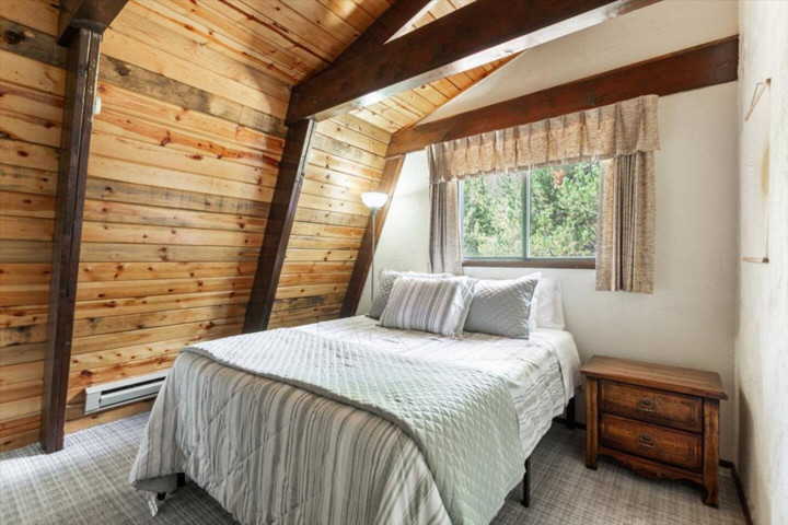 Cabin in Island Park, US