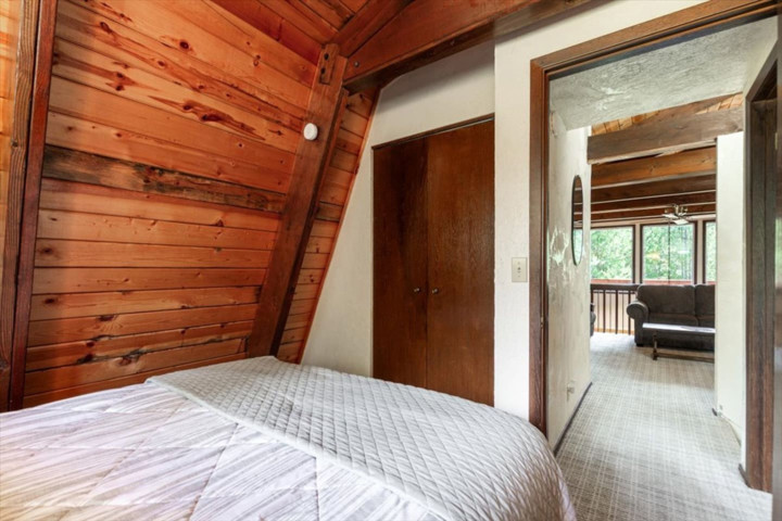 Cabin in Island Park, US