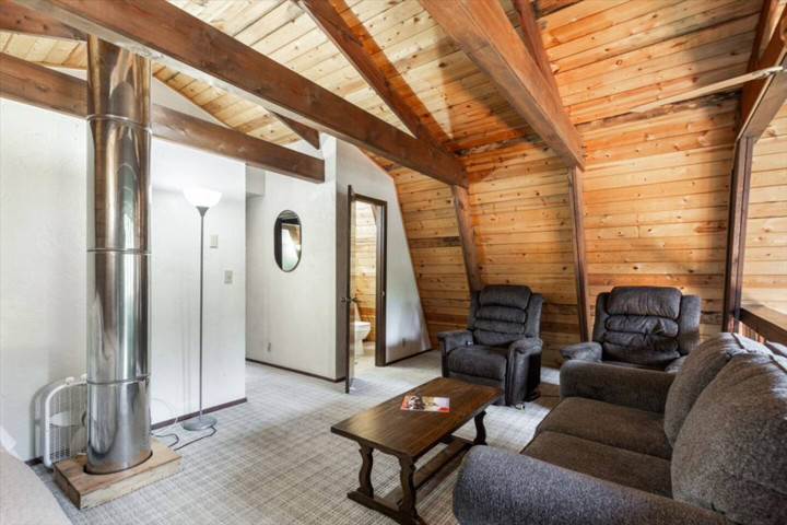 Cabin in Island Park, US