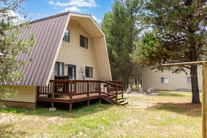 Cabin in Island Park, US